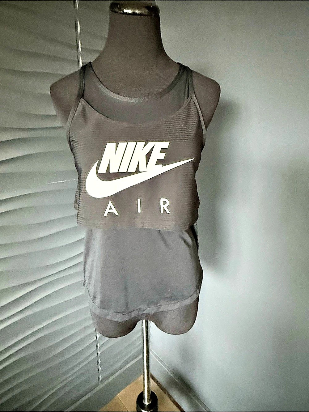 Nike Air Graphic Tank Top in black